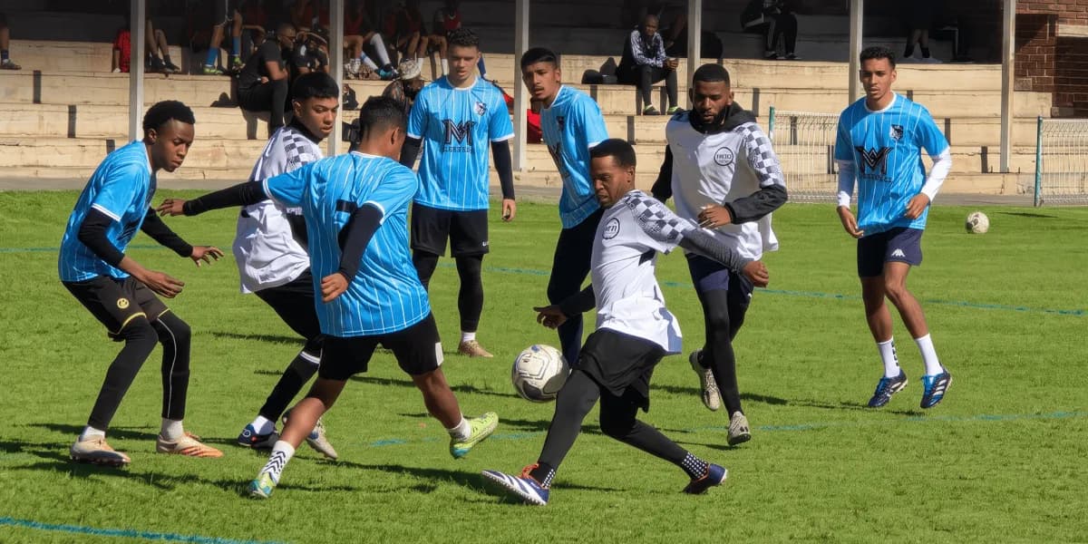 PrimeXBT জোহানেসবার্গে থিও ওয়াসেনার প্রাইমারি স্কুলের কমিউনিটি ফুটবল টুর্নামেন্টকে সমর্থন করেছে